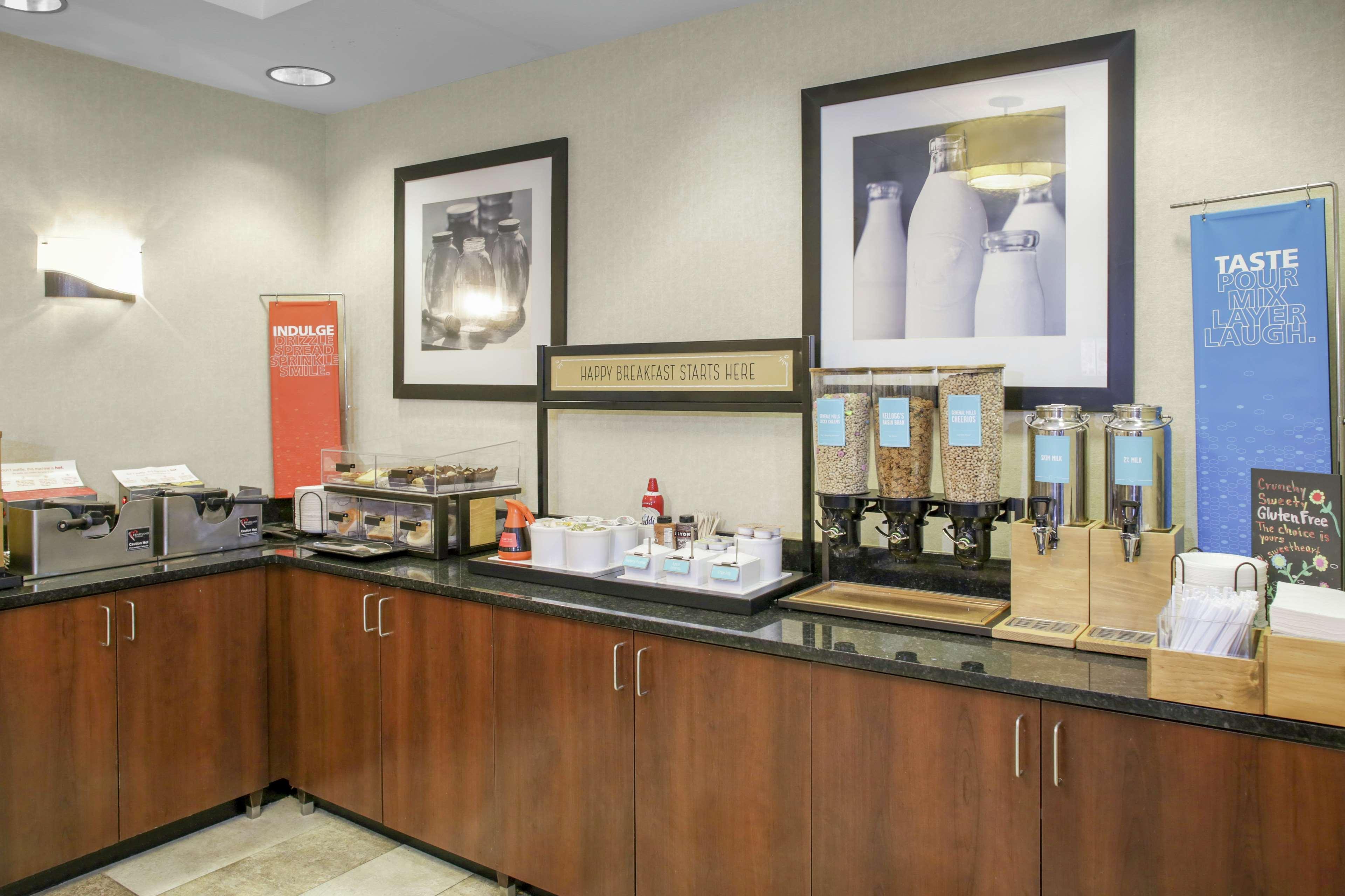 Hampton Inn Chicago Elgin/I-90 Exterior foto